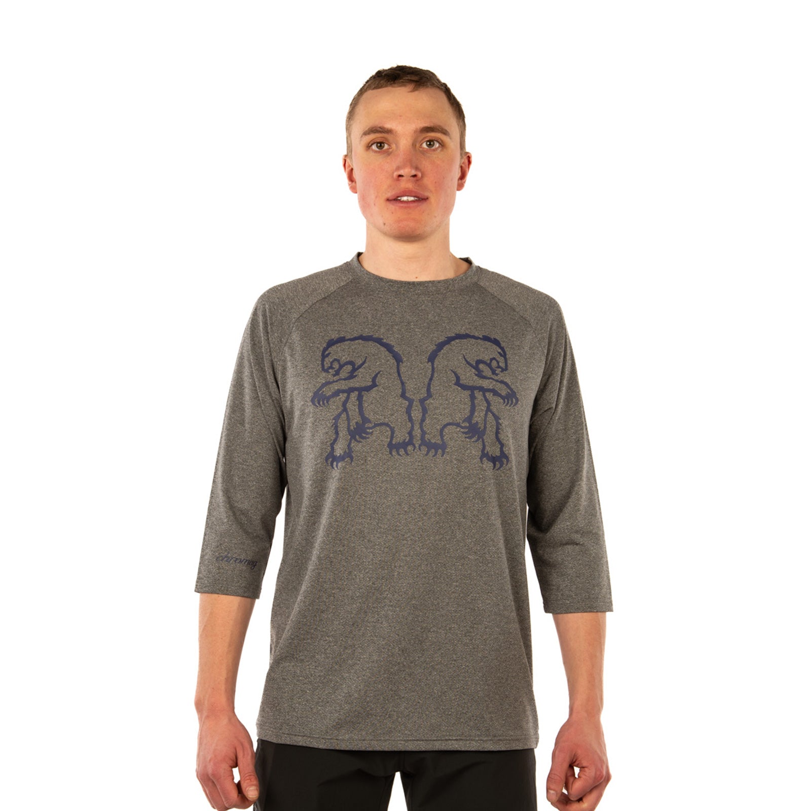 Model is 6' wearing size Large.