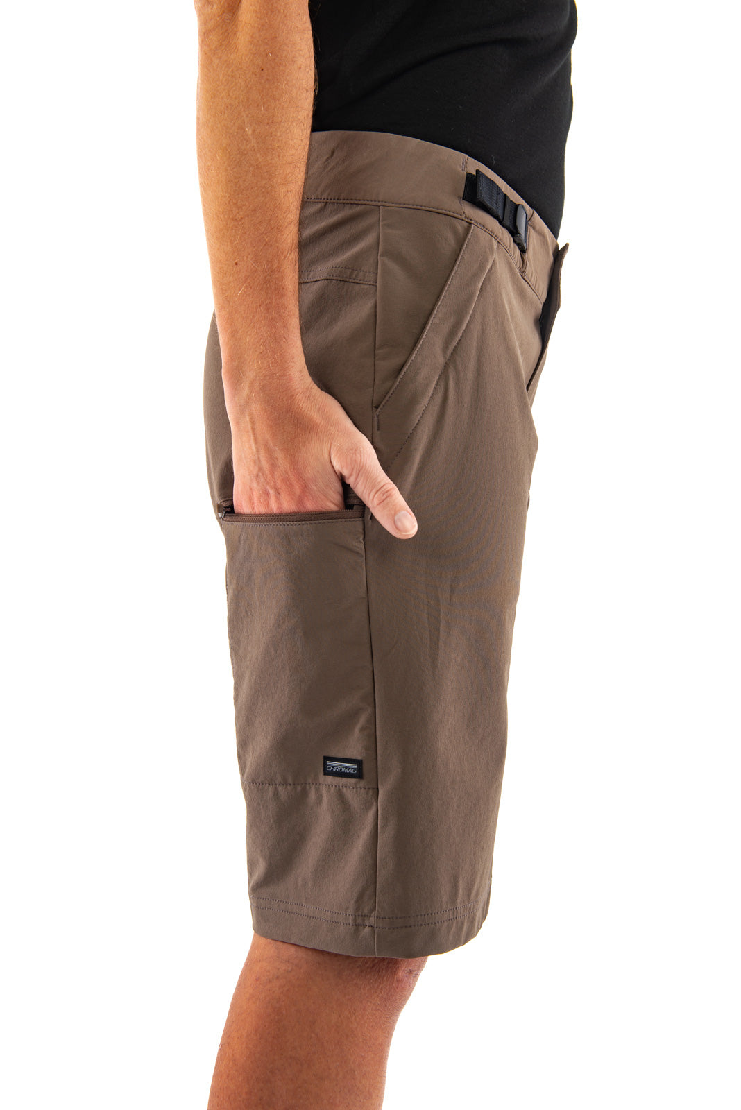 The model is 5' 8" wearing size Medium.